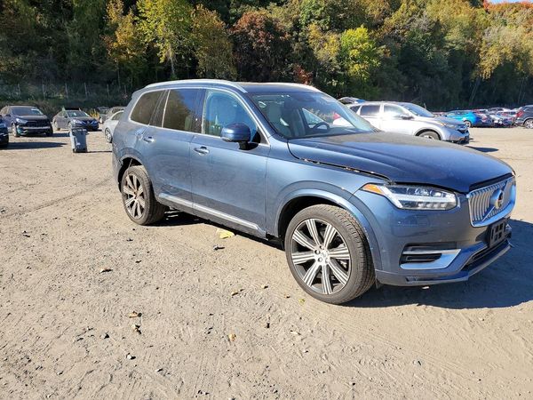 2022 VOLVO XC90 Inscription — Passenger 3/4
