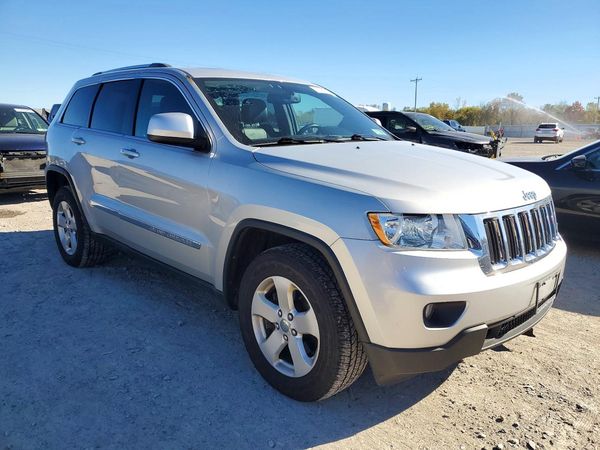 2012 JEEP CHEROKEE Laredo — Passenger 3/4