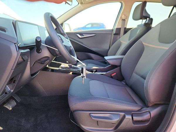 2026 KIA NIRO LX — DENT
