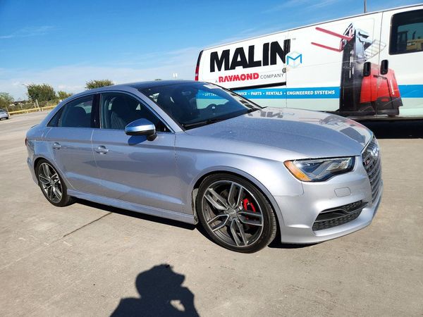 2016 AUDI S3 quattro Premium Plus — Passenger 3/4