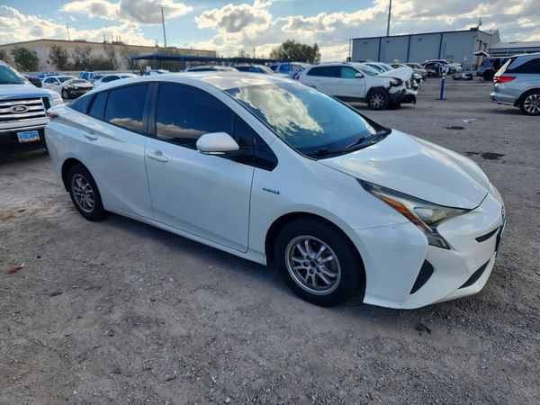 2016 TOYOTA PRIUS — Passenger 3/4