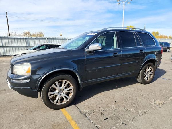 2014 VOLVO XC90 — DSFA — Front 3/4