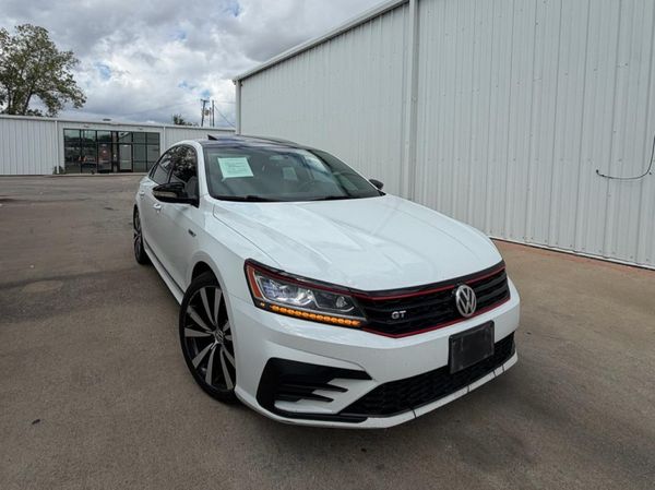 2018 VOLKSWAGEN PASSAT