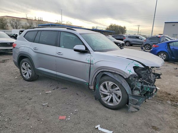 2021 VOLKSWAGEN ATLAS 4Motion SE w/ Tech — Passenger 3/4