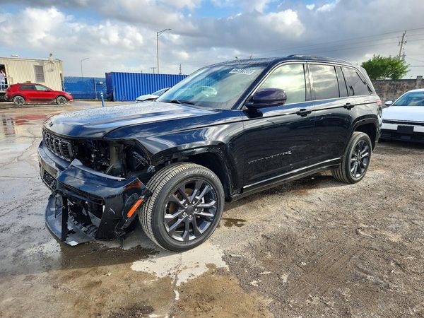 2026 JEEP GRAND CHEROKEE Limited — Front 3/4
