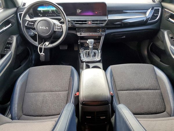 2024 KIA SELTOS S, X-Line