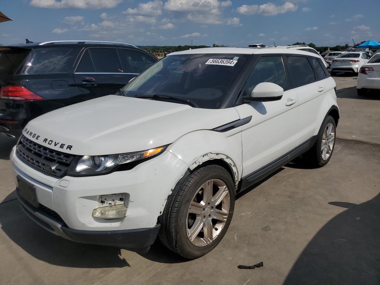 2014 LAND ROVER RANGEROVER Pure Plus — Front 3/4