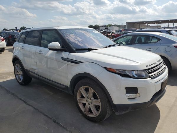 2014 LAND ROVER RANGEROVER Pure Plus — Passenger 3/4
