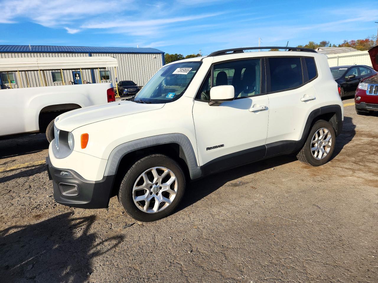 2015 JEEP RENEGADE — Front 3/4