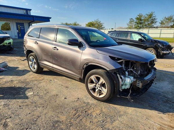2015 TOYOTA HIGHLANDER Base/Hybrid — Passenger 3/4