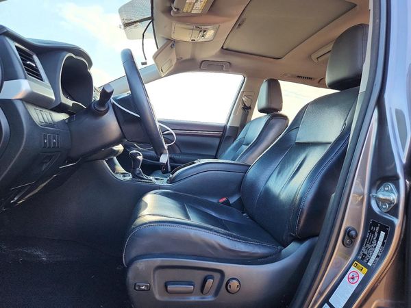 2015 TOYOTA HIGHLANDER Base/Hybrid — DENT