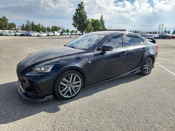 2017 LEXUS IS 200t — Front 3/4