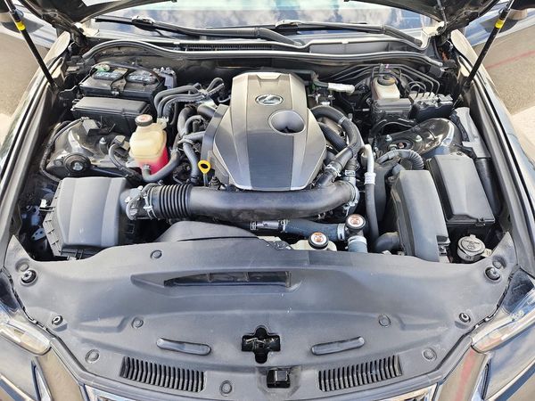 2017 LEXUS IS 200t — Engine bay