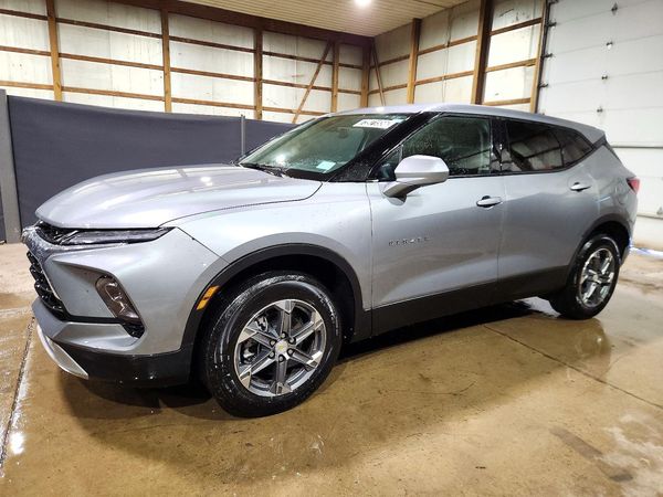 2025 CHEVROLET BLAZER 2LT — Front 3/4