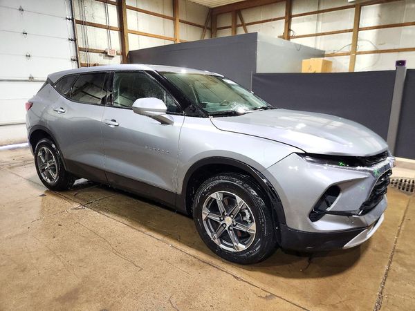 2025 CHEVROLET BLAZER 2LT — Passenger 3/4