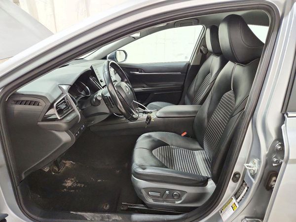 2023 TOYOTA CAMRY SE — DENT