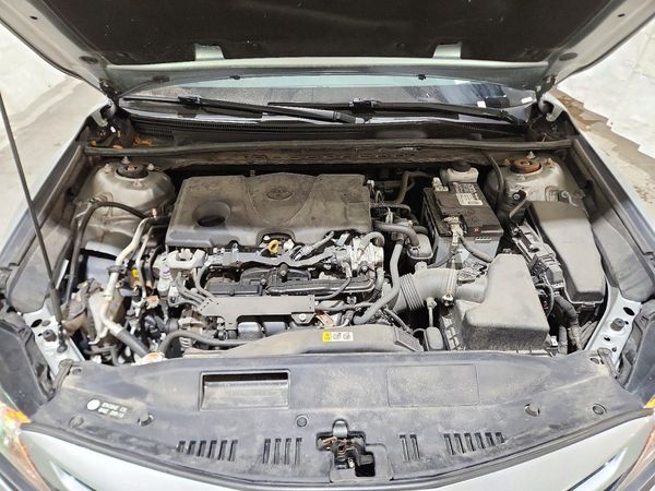 2023 TOYOTA CAMRY SE — Engine bay