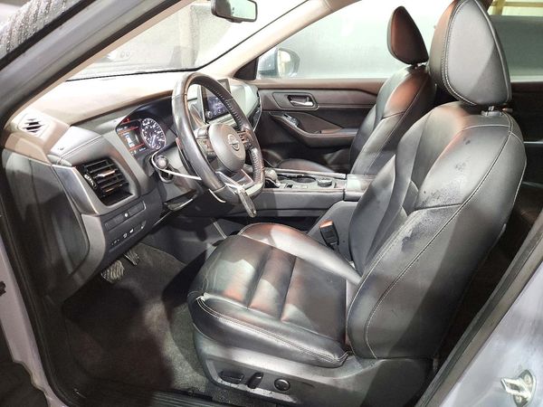 2023 NISSAN ROGUE SL — DENT