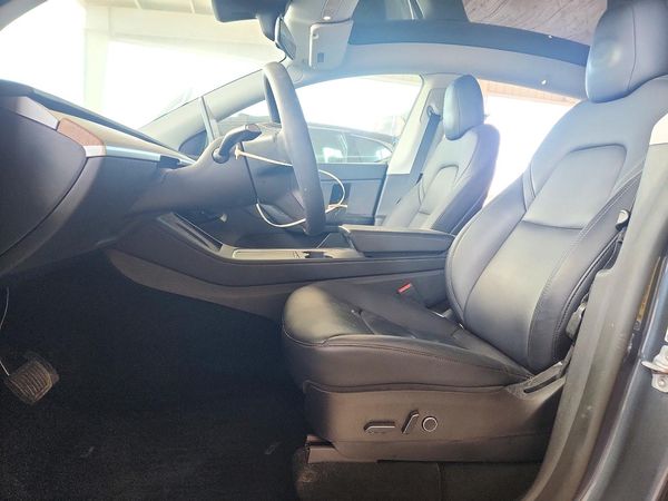 2022 TESLA MODEL Y — DENT