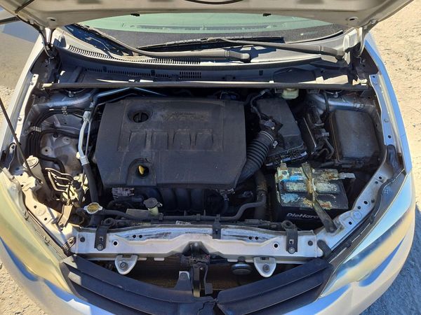 2016 TOYOTA COROLLA L/LE — Engine bay