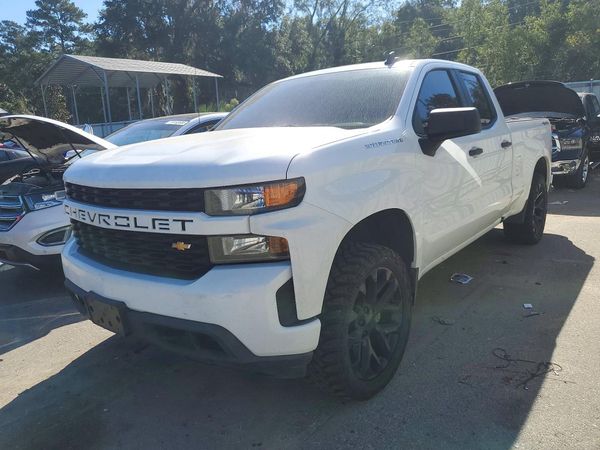 2019 CHEVROLET SILVERADO Custom — Front 3/4