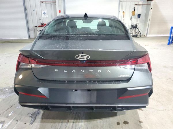 2025 HYUNDAI ELANTRA Limited — DIRR