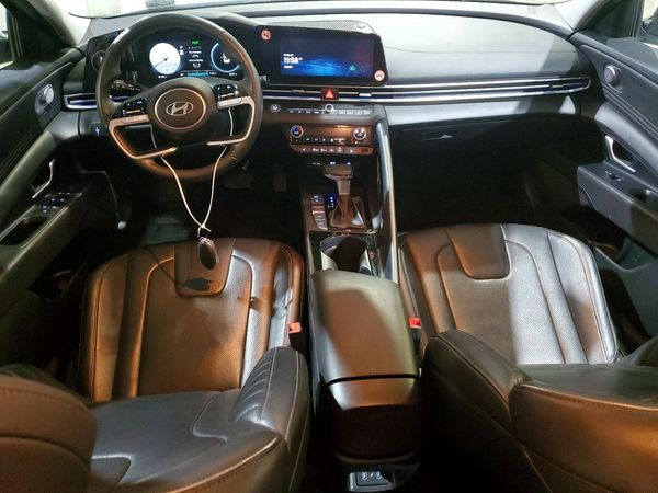2025 HYUNDAI ELANTRA Limited — CKPT