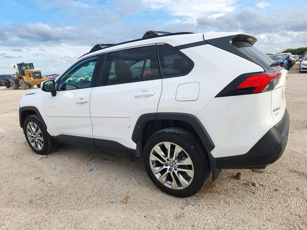 2020 TOYOTA RAV4 XLE Premium — DSRA