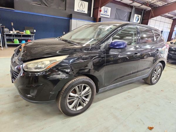2015 HYUNDAI TUCSON GL (Middle-Low) — Front 3/4