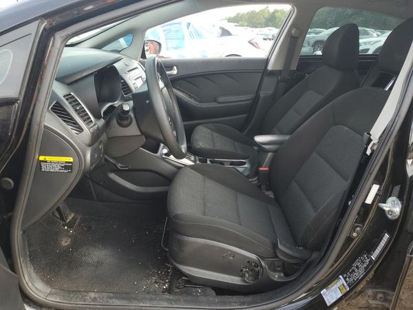 2017 KIA FORTE LX Base