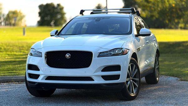 2018 JAGUAR F-PACE Prestige