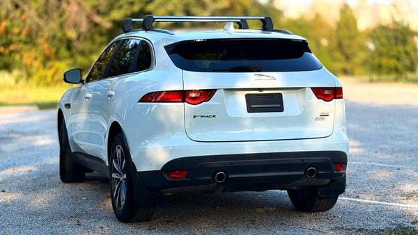 2018 JAGUAR F-PACE Prestige