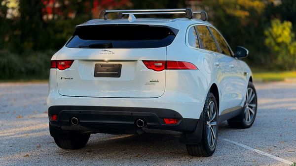 2018 JAGUAR F-PACE Prestige