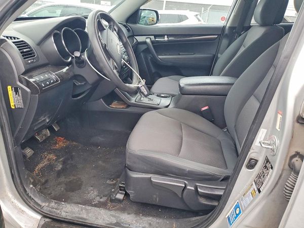 2013 KIA SORENTO Base / LX