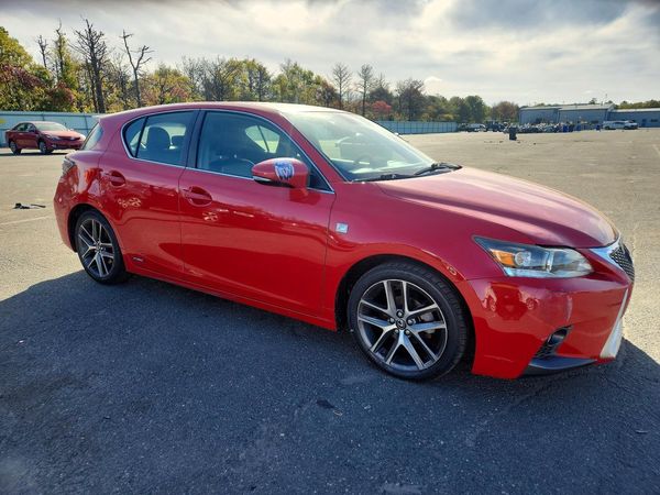 2014 LEXUS CT 200h — Passenger 3/4
