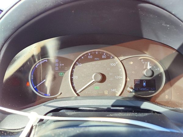 2014 LEXUS CT 200h — ODOM