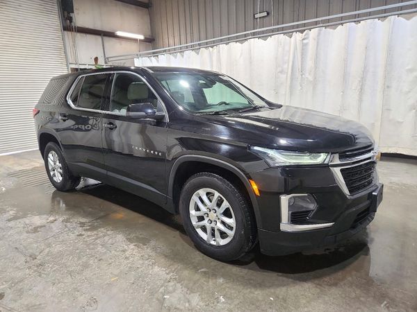 2022 CHEVROLET TRAVERSE LS — Passenger 3/4