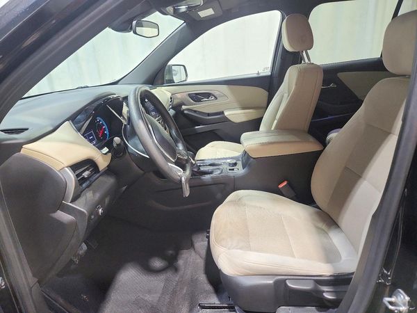 2022 CHEVROLET TRAVERSE LS — DENT