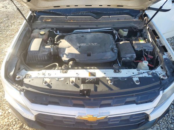 2022 CHEVROLET COLORADO Work Truck — Engine bay