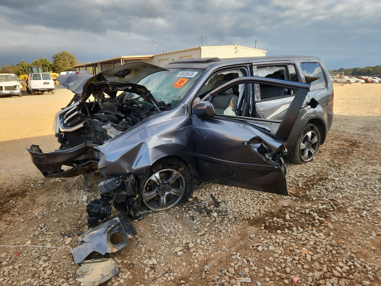 2015 HONDA PILOT SE — Front 3/4