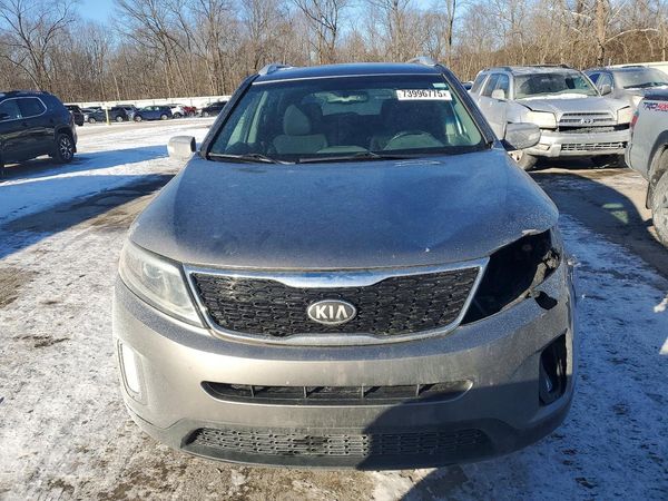 2014 KIA SORENTO Base/ LX