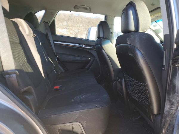 2014 KIA SORENTO Base/ LX