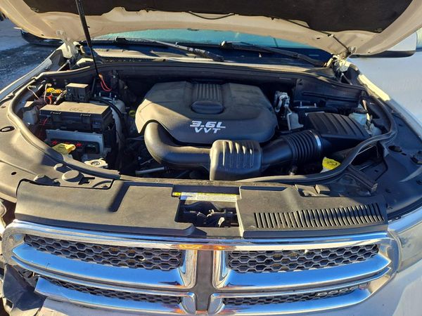 2012 DODGE DURANGO SXT — Engine bay