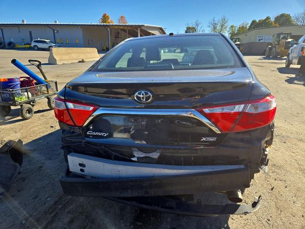 2015 TOYOTA CAMRY — DIRR