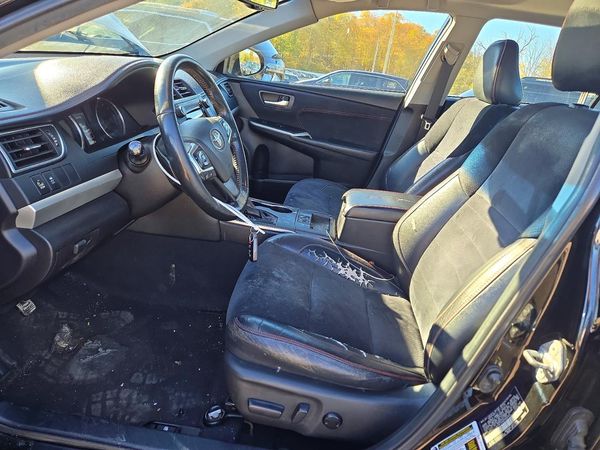 2015 TOYOTA CAMRY — DENT