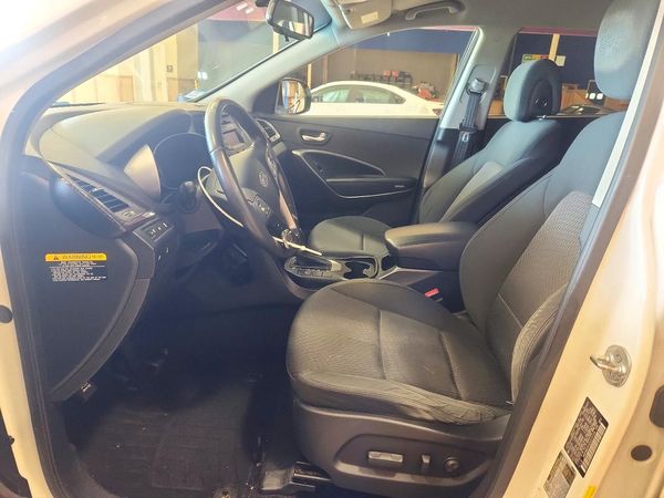 2013 HYUNDAI SANTA FE GL — DENT