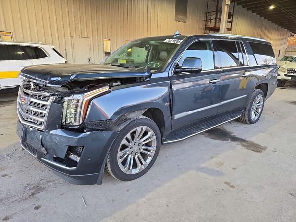 2020 CADILLAC ESCALADE ESV Luxury — Front 3/4