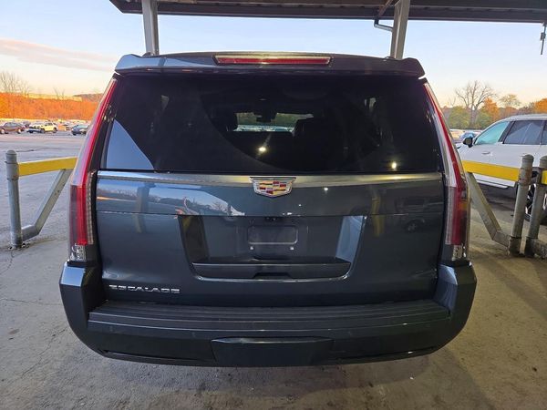 2020 CADILLAC ESCALADE ESV Luxury — DIRR