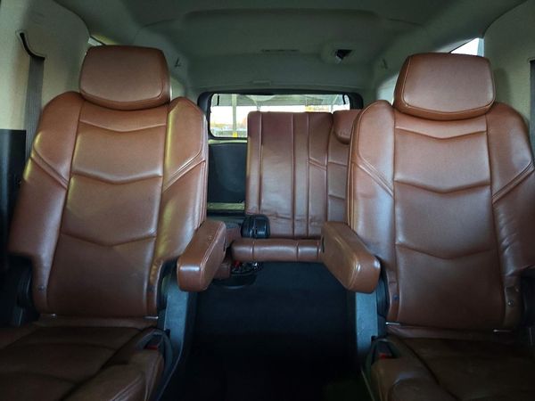 2020 CADILLAC ESCALADE ESV Luxury — SUVN