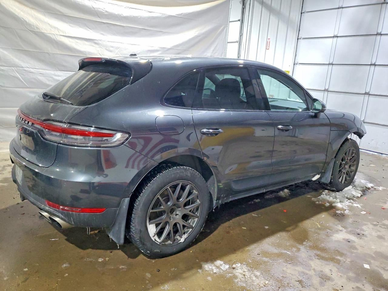 2020 PORSCHE MACAN